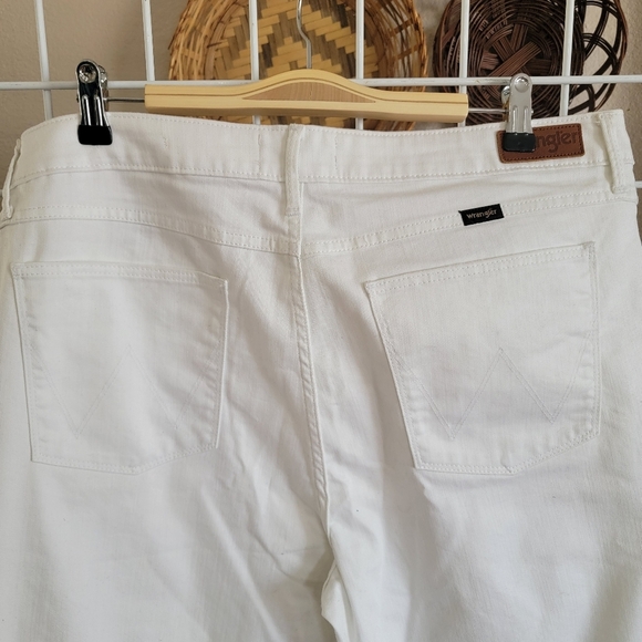 Wrangler White Distressed Jeans High Rise Crop Straight Sz 18 - Picture 3 of 7